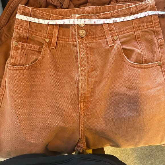 Ulla Johnson Margot Jeans in Carnelian - Picture 5 of 10
